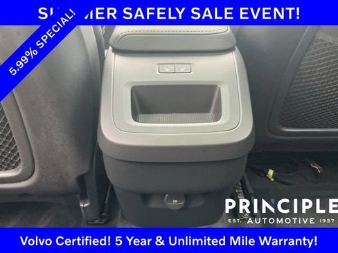 Certified 2025 Volvo XC60 B5 Core AWD/4WD image 36