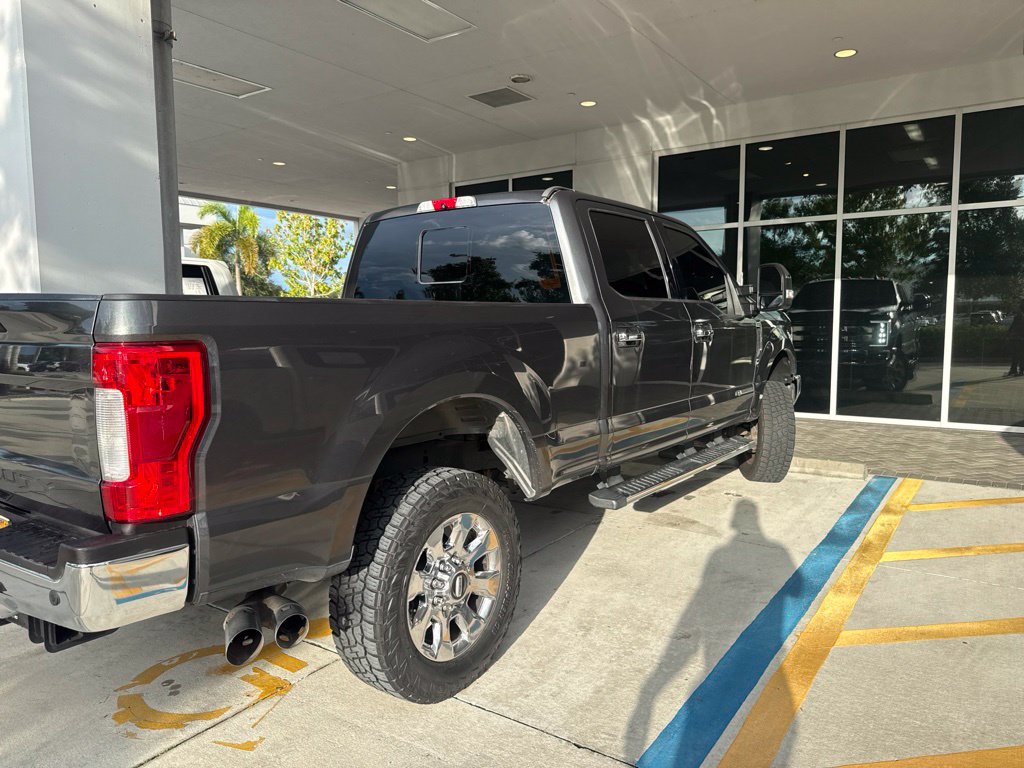 Used 2019 Ford F250 Lariat w/ Chrome Package AWD/4WD image 5