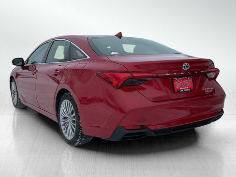 Used 2022 Toyota Avalon Limited w/ Advanced Safety Package image 3