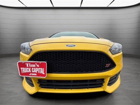 Used 2018 Ford Focus ST image 23