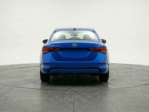 Used 2025 Nissan Sentra SV image 7