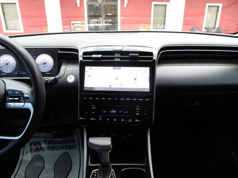 Used 2024 Hyundai Santa Cruz SEL w/ Activity Package FWD image 7