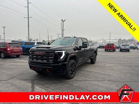 Used 2025 GMC Sierra 2500 AT4 AWD/4WD image 1