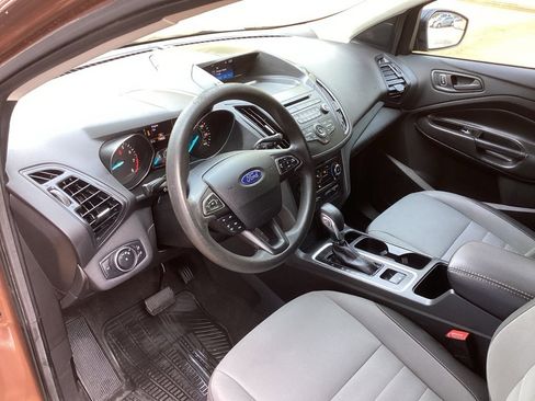 Used 2017 Ford Escape S image 28