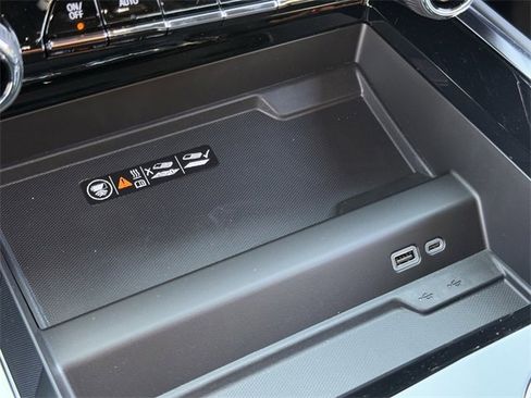 New 2026 Chevrolet Tahoe High Country image 17