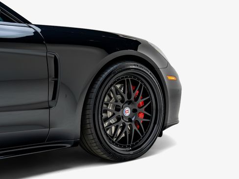 Used 2023 Porsche Panamera GTS AWD/4WD image 13