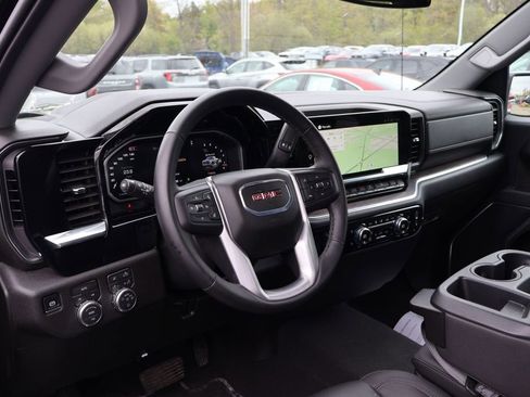 Used 2026 GMC Sierra 1500 SLT AWD/4WD image 6