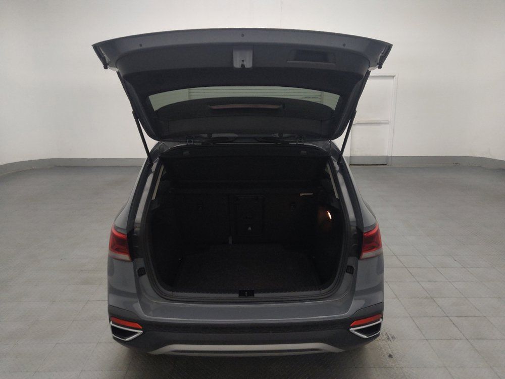 Used 2023 Volkswagen Taos SE FWD image 29