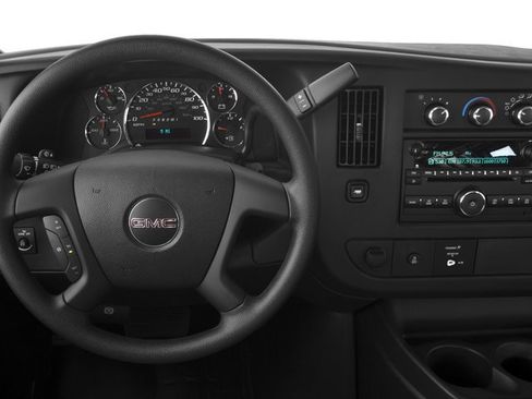 Used 2016 GMC Savana 2500 RWD image 9