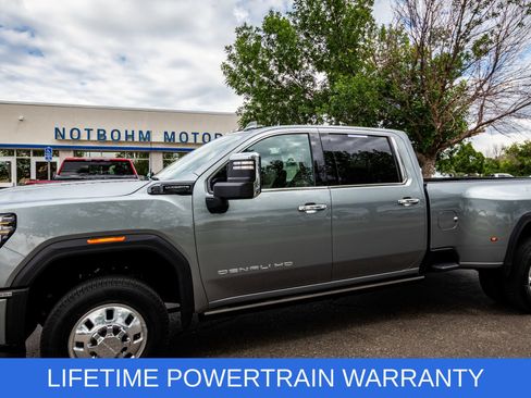 Used 2025 GMC Sierra 3500 Denali Ultimate AWD/4WD image 2