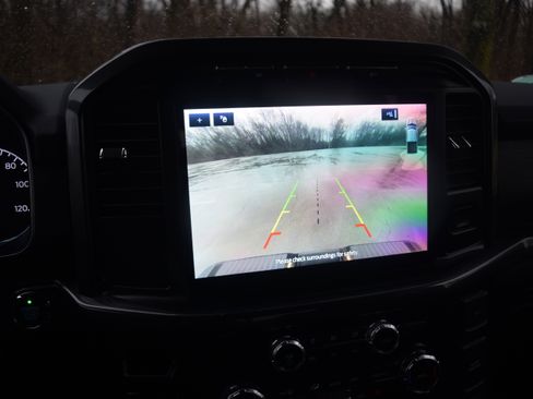 Used 2022 Ford F150 XLT w/ Equipment Group 302A High image 10