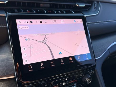 New 2025 Jeep Grand Cherokee Limited image 15