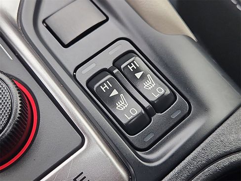 Used 2023 Subaru Forester Premium image 18