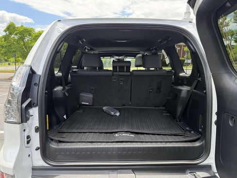 Used 2023 Lexus GX 460 Premium w/ Premium Package AWD/4WD image 28