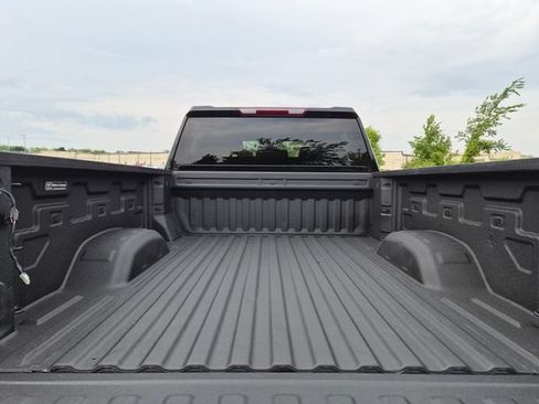 Used 2022 Chevrolet Silverado 3500 LT w/ Convenience Package AWD/4WD image 11