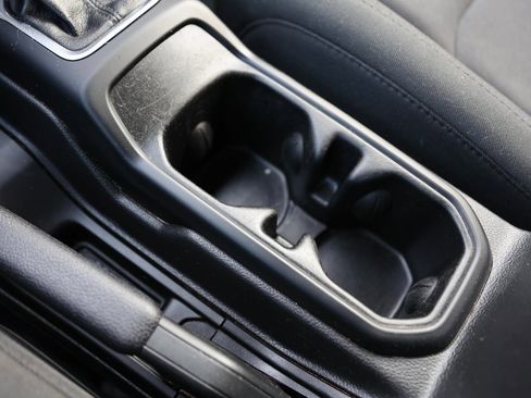 Used 2021 Jeep Wrangler Unlimited Sport image 30