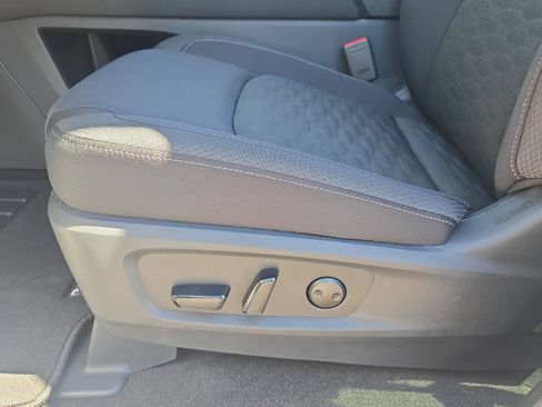 New 2026 Nissan Pathfinder SV w/ Cargo Package FWD image 27