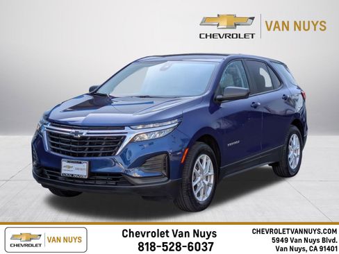 Used 2023 Chevrolet Equinox LS w/ LS Convenience Package FWD image 1