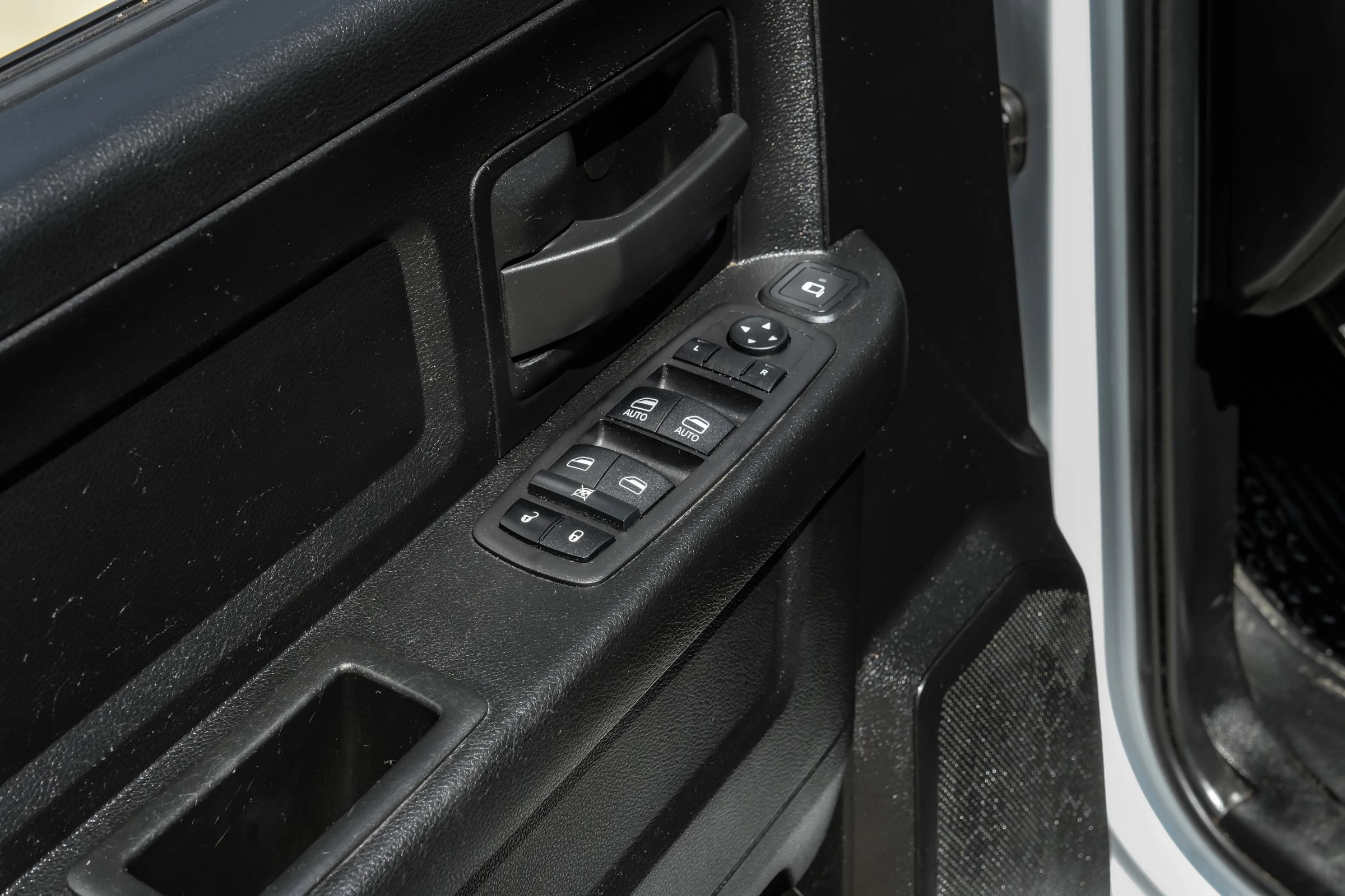 Used 2023 RAM 3500 Tradesman w/ Chrome Appearance Group AWD/4WD image 37