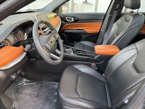 Certified 2024 Jeep Compass Limited w/ Sun and Sound Group image 7