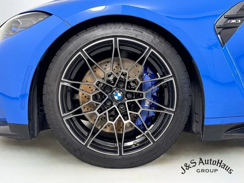 Used 2021 BMW M3 w/ M Carbon Exterior Package RWD image 39