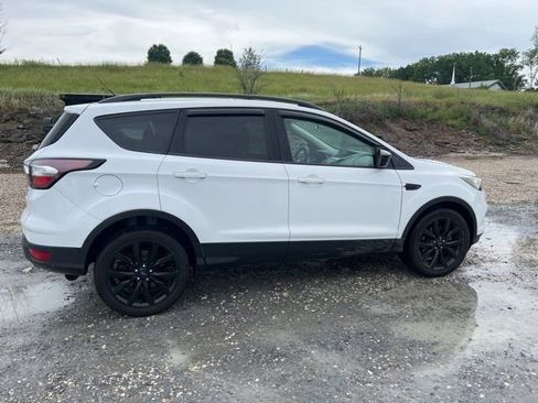 Used 2018 Ford Escape SE w/ SE Sport Appearance Package AWD/4WD image 7