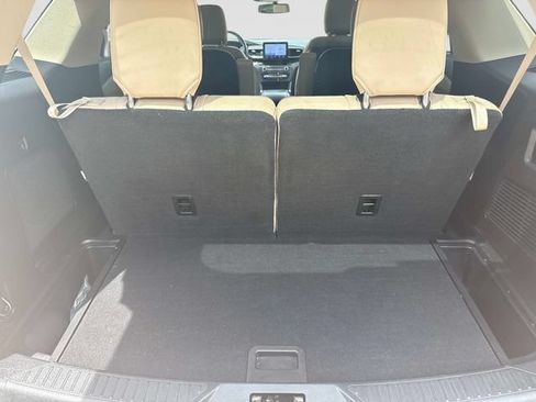 Used 2020 Ford Explorer Limited AWD/4WD image 19