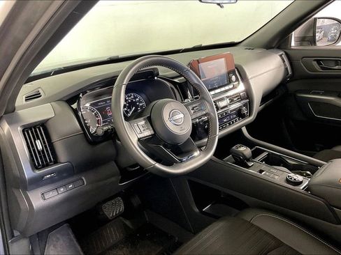 Used 2025 Nissan Pathfinder Rock Creek image 18