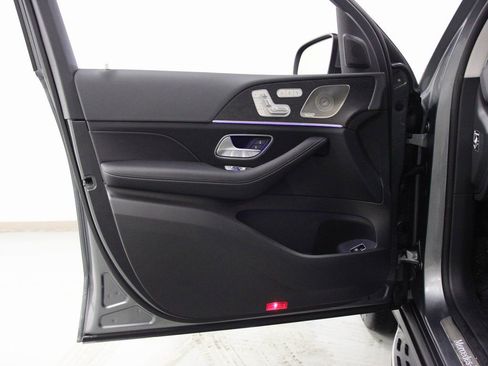 New 2026 Mercedes-Benz GLS 450 4MATIC image 15