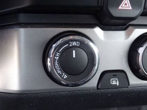 Used 2023 Toyota Tacoma SR AWD/4WD image 31
