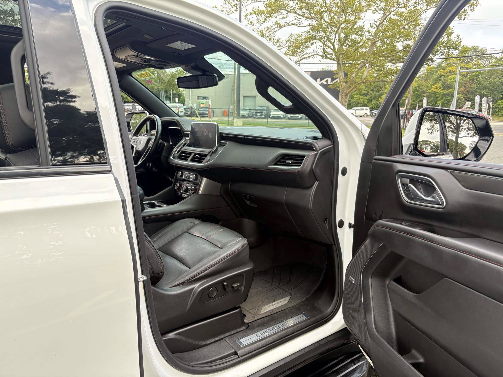 Used 2023 Chevrolet Tahoe RST w/ Luxury Package AWD/4WD image 22