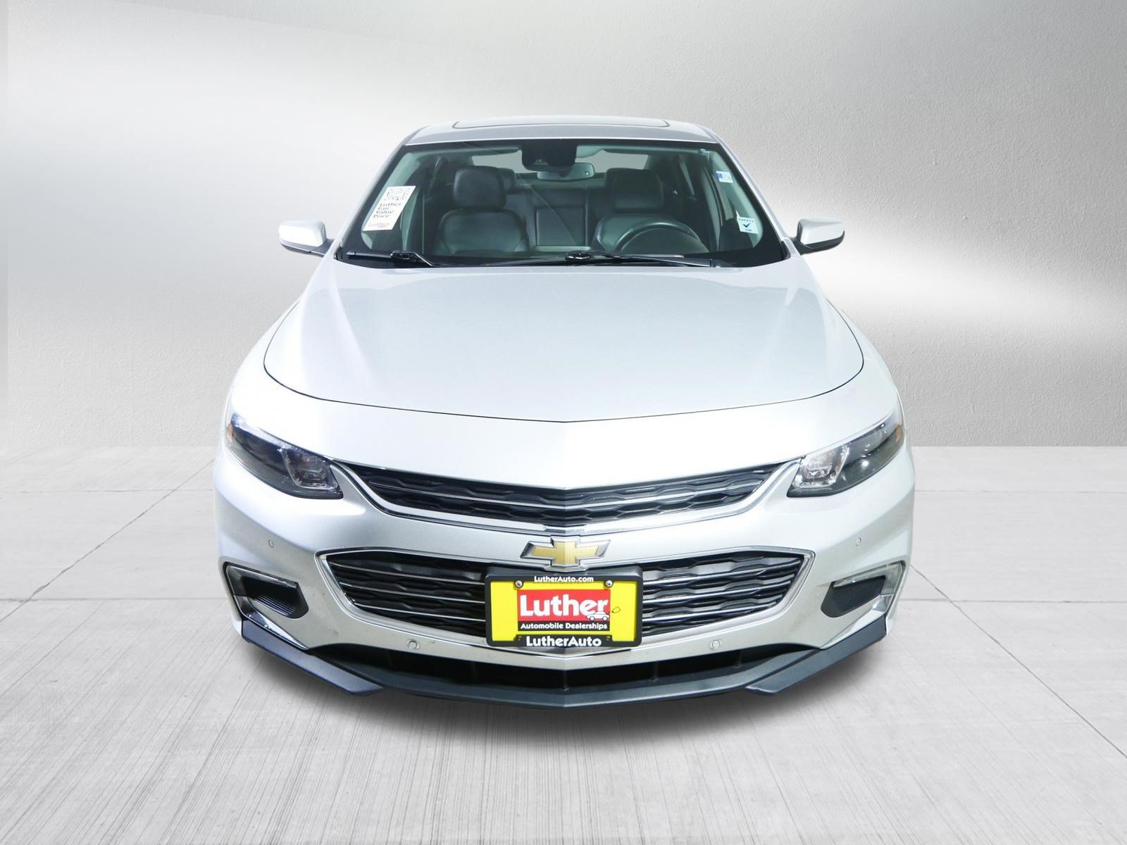 Used 2016 Chevrolet Malibu Premier w/ Driver Confidence Package FWD image 2