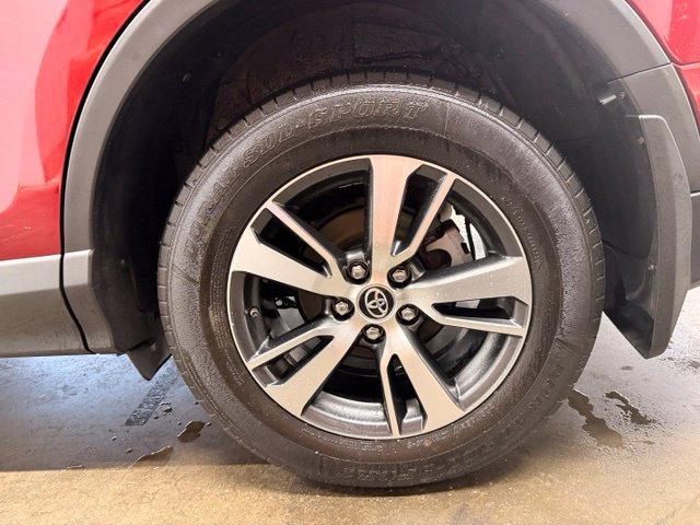 Used 2018 Toyota RAV4 XLE w/ Plus Extra Value Package FWD image 6