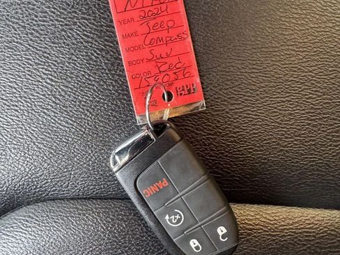 Used 2024 Jeep Compass Limited AWD/4WD image 35