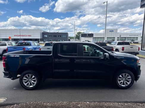 Used 2022 Chevrolet Silverado 1500 Custom AWD/4WD image 5