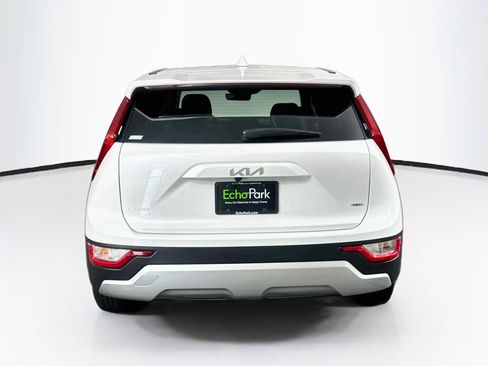 Used 2026 Kia Niro LX FWD image 7