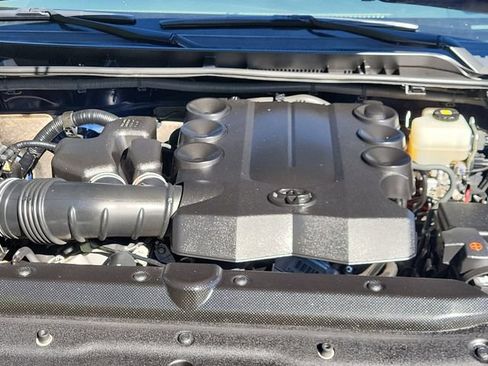 Used 2019 Toyota 4Runner SR5 Premium AWD/4WD image 11
