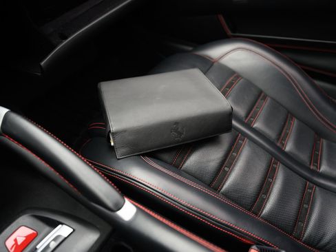 Used 2014 Ferrari FF image 52