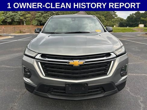 Used 2023 Chevrolet Traverse LS FWD image 7