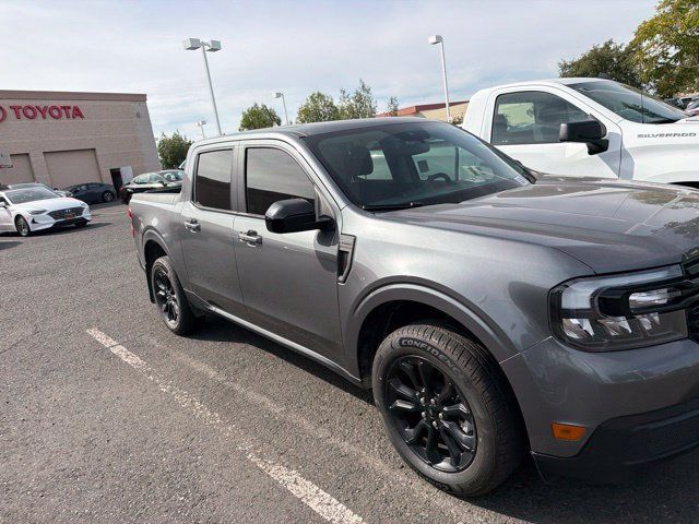 Used 2024 Ford Maverick Lariat w/ Black Appearance Package FWD image 16
