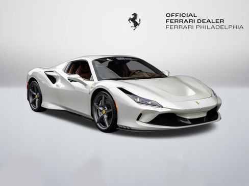 Certified 2022 Ferrari F8 Tributo image 2