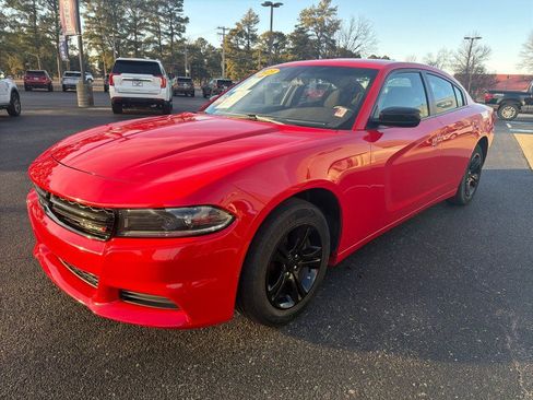 Used 2023 Dodge Charger SXT image 4