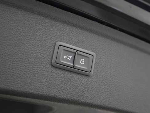Used 2024 Audi Q5 2.0T Premium Plus w/ Premium Plus Package AWD/4WD image 41