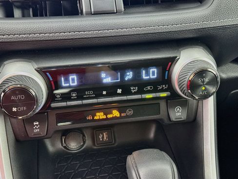 Certified 2025 Toyota RAV4 XLE AWD/4WD image 16