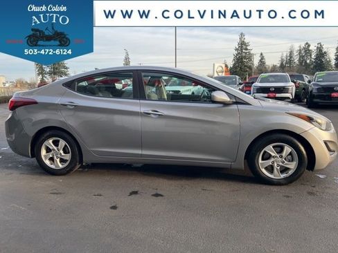 Used 2015 Hyundai Elantra SE image 6
