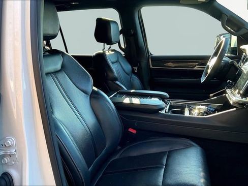 Used 2022 Jeep Wagoneer Series III image 21