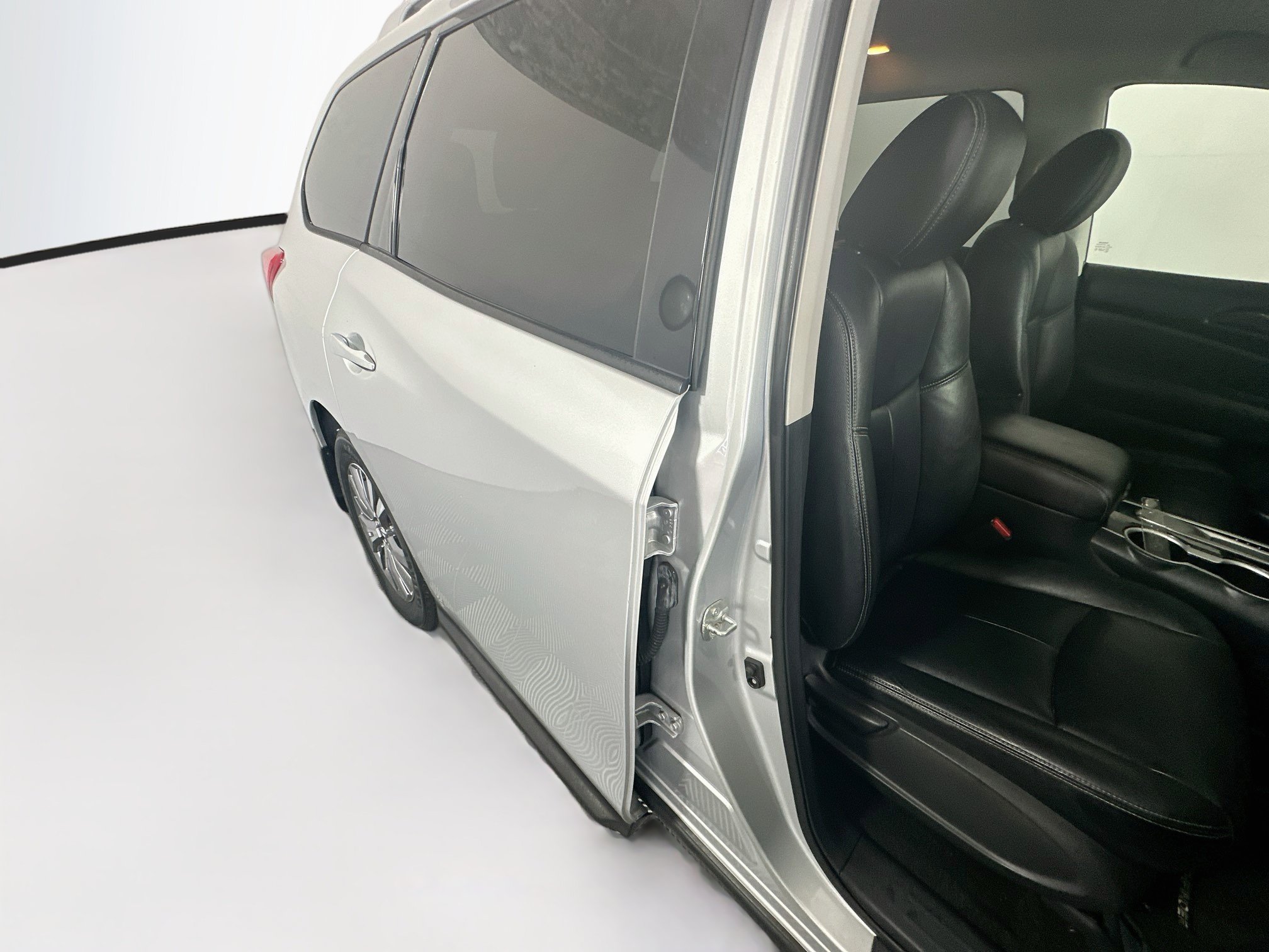 Used 2020 Nissan Pathfinder S FWD image 28