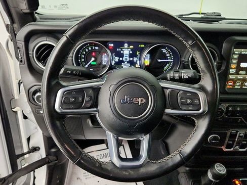 Used 2021 Jeep Wrangler Unlimited Sahara w/ Cold Weather Group image 13