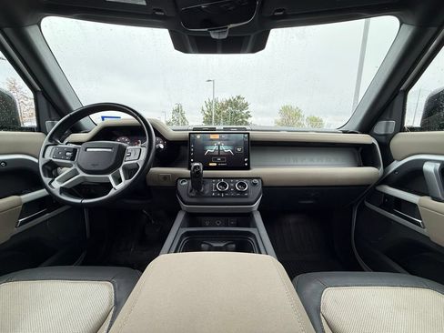 Used 2023 Land Rover Defender 130 X-Dynamic SE AWD/4WD image 30