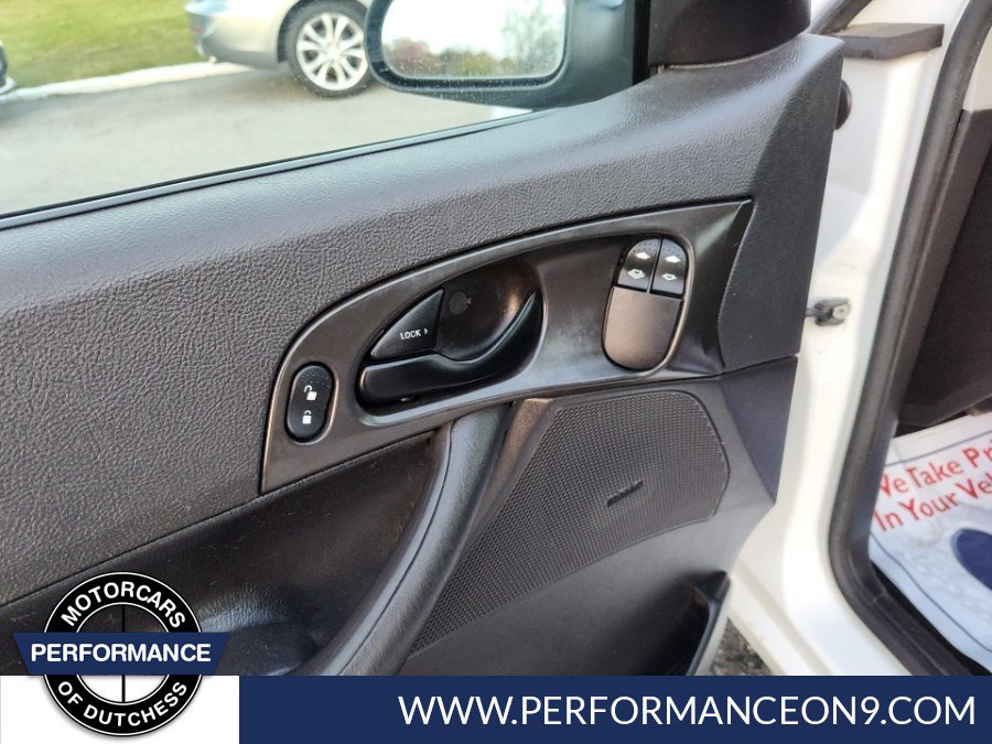 Used 2007 Ford Focus S FWD image 10